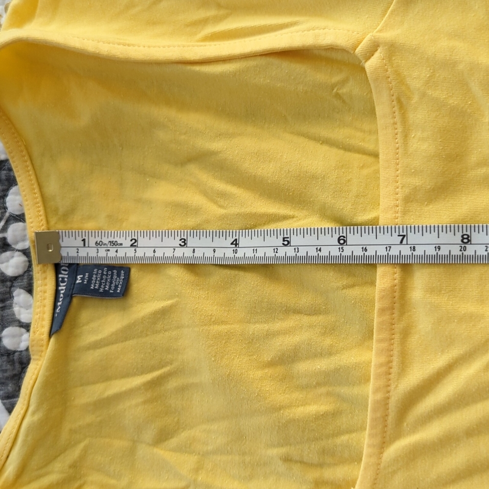 ModCloth T-shirt - Picture 4 of 5